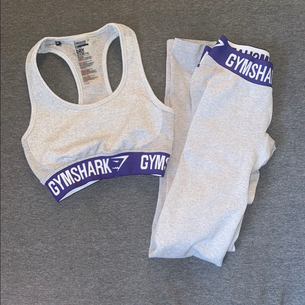 Light Gray/Purple Dry Gymshark Leggings and Bra Set